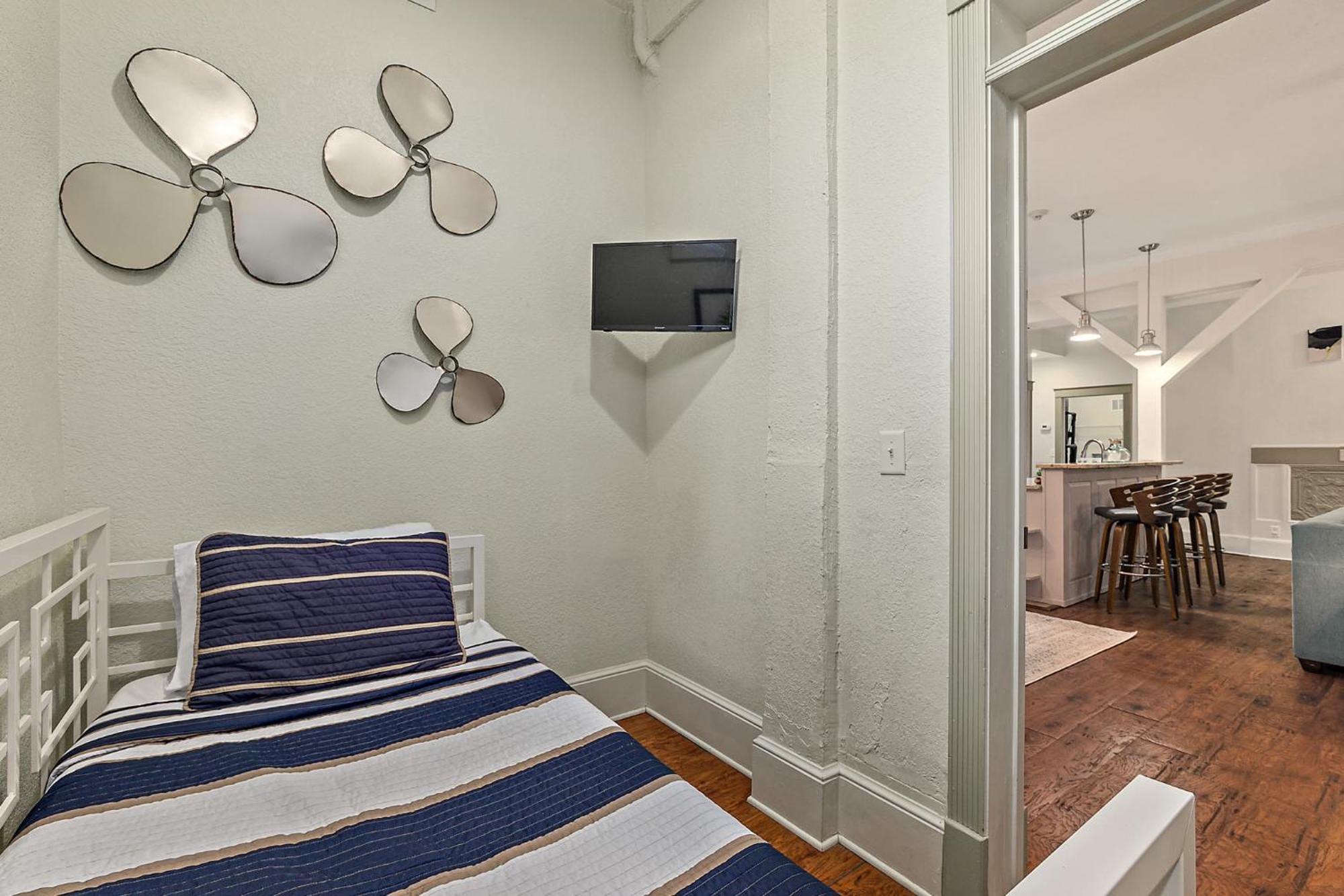 The Ray- 1St Floor Charming Condo- Walk To Downtown セント・オーガスティン エクステリア 写真